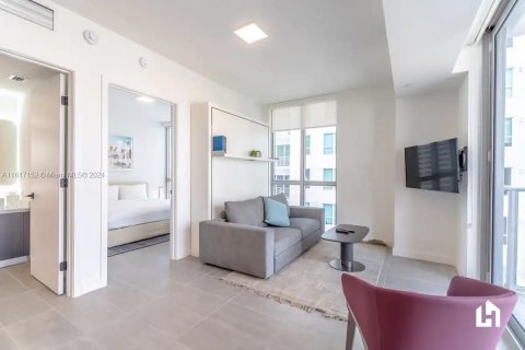 Condominio en venta en Miami, Florida, 1 dormitorio, 55.65 m2 № 1238605 - foto 3