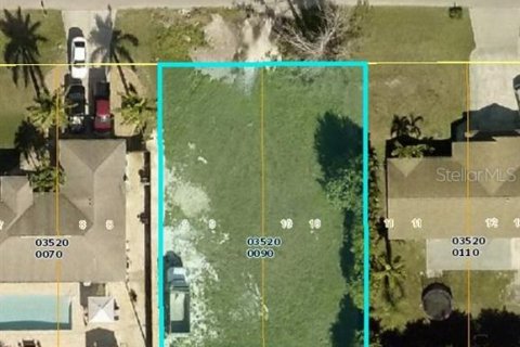 Terrain à vendre à Cape Coral, Floride № 263775 - photo 1