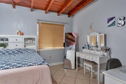 Casa en venta en Miami, Florida, 3 dormitorios, 103.49 m2 № 1377173 - foto 18