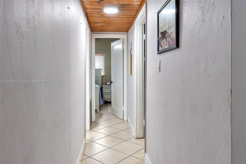 Casa en venta en Miami, Florida, 3 dormitorios, 103.49 m2 № 1377173 - foto 15