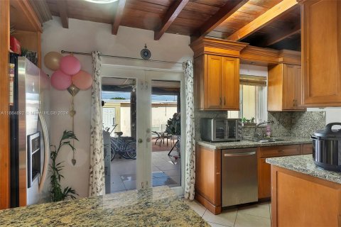 Casa en venta en Miami, Florida, 3 dormitorios, 103.49 m2 № 1377173 - foto 10