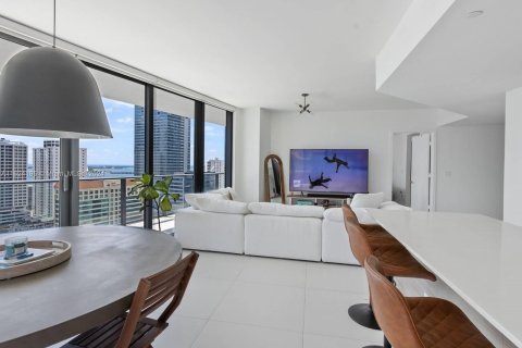 Copropriété à vendre à Miami, Floride: 2 chambres, 138.89 m2 № 1271809 - photo 2