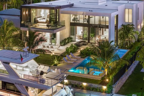 Villa ou maison à vendre à Hallandale Beach, Floride: 7 chambres, 578.78 m2 № 866228 - photo 11