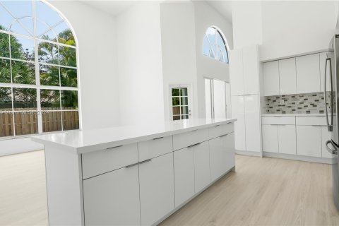 Casa en venta en Sunrise, Florida, 5 dormitorios, 337.51 m2 № 1347623 - foto 9