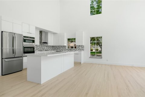 Casa en venta en Sunrise, Florida, 5 dormitorios, 337.51 m2 № 1347623 - foto 22