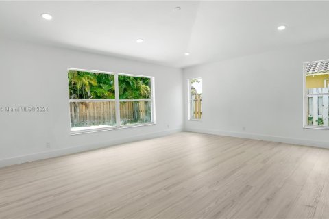 Casa en venta en Sunrise, Florida, 5 dormitorios, 337.51 m2 № 1347623 - foto 19