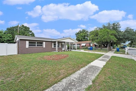 Casa en venta en Winter Haven, Florida, 2 dormitorios, 86.21 m2 № 1342190 - foto 3