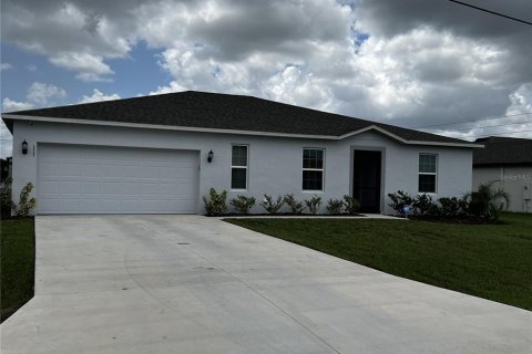 Casa en venta en Kissimmee, Florida, 4 dormitorios, 189.43 m2 № 1342810 - foto 1