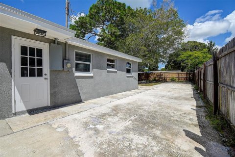 Villa ou maison à vendre à Seminole, Floride: 3 chambres, 100.33 m2 № 1342809 - photo 20