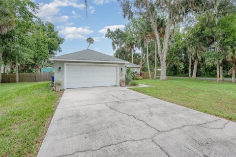 House in Edgewater, Florida 3 bedrooms, 115.29 sq.m. № 1371527 - photo 2