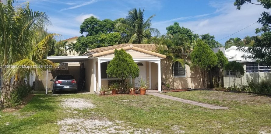 House in Fort Lauderdale, Florida 2 bedrooms, 80.45 sq.m. № 1221055