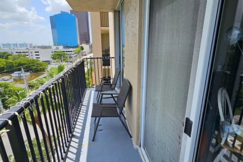 Condo in Fort Lauderdale, Florida, 1 bedroom  № 1155813 - photo 5