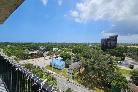 Condominio en venta en Fort Lauderdale, Florida, 1 dormitorio, 75.81 m2 № 1155813 - foto 2