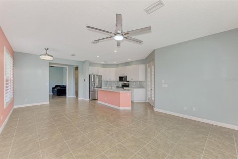 Villa ou maison à vendre à North Port, Floride: 2 chambres, 134.52 m2 № 1308435 - photo 6