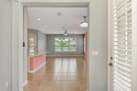 Villa ou maison à vendre à North Port, Floride: 2 chambres, 134.52 m2 № 1308435 - photo 8