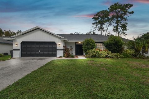 House in Tampa, Florida 3 bedrooms, 172.33 sq.m. № 1392670 - photo 1