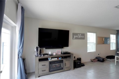 Casa en venta en DeLand, Florida, 5 dormitorios, 234.3 m2 № 1302588 - foto 11