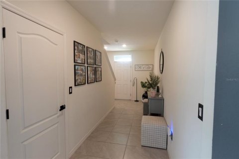 Casa en venta en DeLand, Florida, 5 dormitorios, 234.3 m2 № 1302588 - foto 8