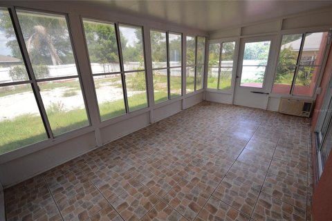 Casa en venta en Deltona, Florida, 5 dormitorios, 243.96 m2 № 1375295 - foto 7