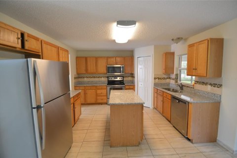 Casa en venta en Deltona, Florida, 5 dormitorios, 243.96 m2 № 1375295 - foto 5