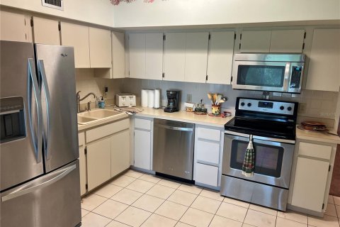 Condo in Clearwater, Florida, 2 bedrooms  № 1383274 - photo 6