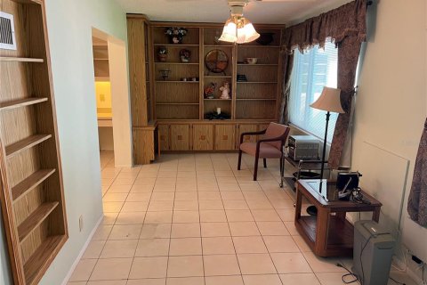 Condo in Clearwater, Florida, 2 bedrooms  № 1383274 - photo 7