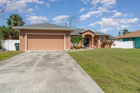 House in North Port, Florida 3 bedrooms, 143.72 sq.m. № 1409941 - photo 4