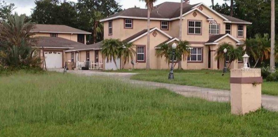 House in Kissimmee, Florida 5 bedrooms, 410.63 sq.m. № 1308178