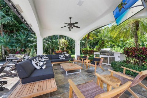 Villa ou maison à vendre à Palmetto Bay, Floride: 6 chambres, 418.06 m2 № 1080099 - photo 10
