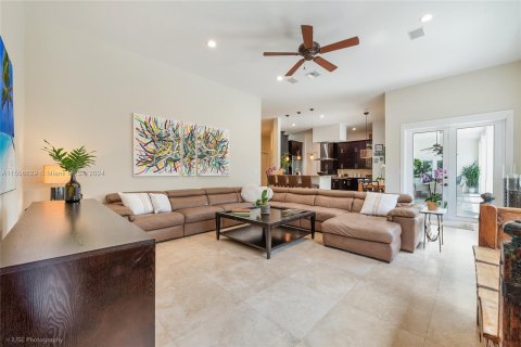 Villa ou maison à vendre à Palmetto Bay, Floride: 6 chambres, 418.06 m2 № 1080099 - photo 27