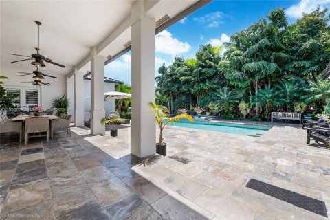 Villa ou maison à vendre à Palmetto Bay, Floride: 6 chambres, 418.06 m2 № 1080099 - photo 6