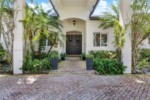 Casa en venta en Palmetto Bay, Florida, 6 dormitorios, 418.06 m2 № 1080099 - foto 4