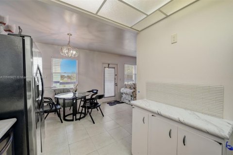 Condo in Deerfield Beach, Florida, 2 bedrooms  № 1080098 - photo 21