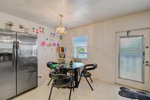 Condo in Deerfield Beach, Florida, 2 bedrooms  № 1080098 - photo 18