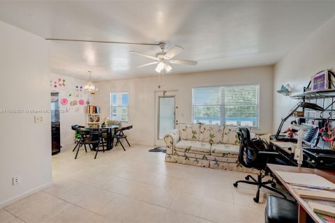 Copropriété à vendre à Deerfield Beach, Floride: 2 chambres, 79.9 m2 № 1080098 - photo 17