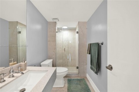 Condo in Aventura, Florida, 2 bedrooms  № 1271624 - photo 10