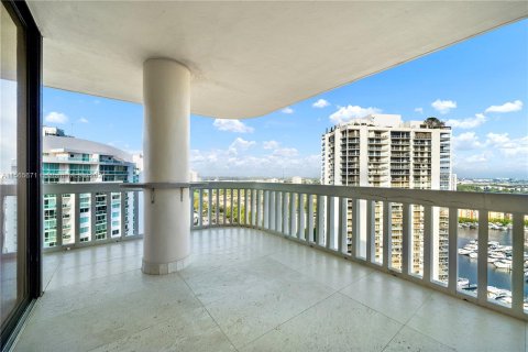 Copropriété à vendre à Aventura, Floride: 2 chambres, 163.79 m2 № 1271624 - photo 21