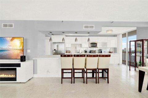 Copropriété à vendre à Aventura, Floride: 2 chambres, 163.79 m2 № 1271624 - photo 2