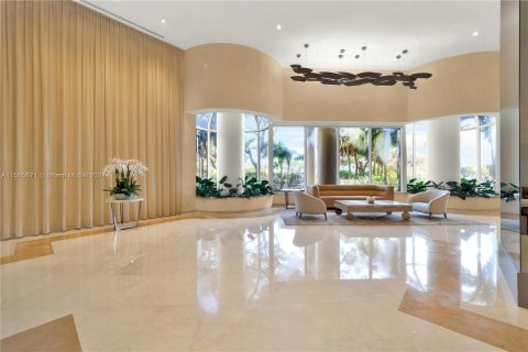 Copropriété à vendre à Aventura, Floride: 2 chambres, 163.79 m2 № 1271624 - photo 23