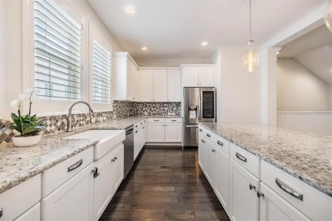 Adosado en venta en Tampa, Florida, 3 dormitorios, 202.9 m2 № 1295817 - foto 5