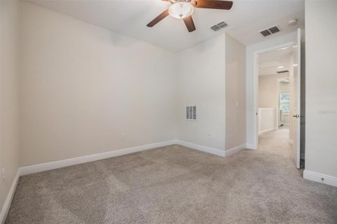 Townhouse in Tampa, Florida 3 bedrooms, 202.9 sq.m. № 1295817 - photo 21