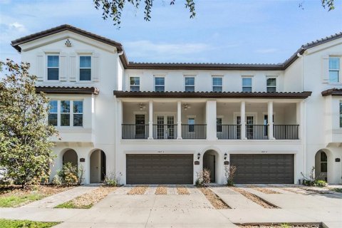 Adosado en venta en Tampa, Florida, 3 dormitorios, 202.9 m2 № 1295817 - foto 1