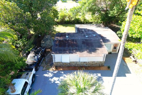 House in West Park, Florida 3 bedrooms, 89.93 sq.m. № 1079360 - photo 1