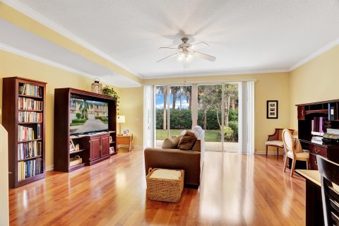 Townhouse in Palm Beach Gardens, Florida 3 bedrooms, 145.86 sq.m. № 1079400 - photo 25