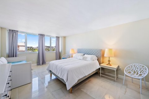 Copropriété à louer à Palm Beach, Floride: 2 chambres, 129.04 m2 № 810729 - photo 15