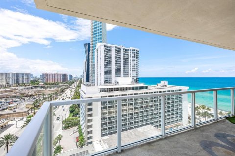 Condo in Sunny Isles Beach, Florida, 2 bedrooms  № 1332826 - photo 4