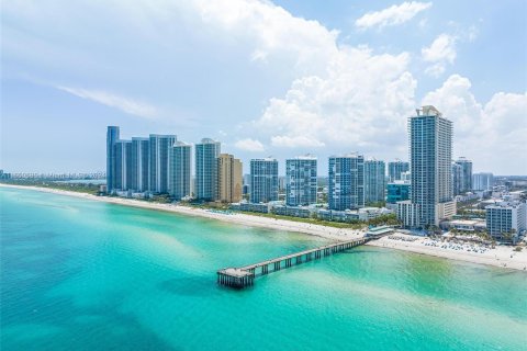 Copropriété à louer à Sunny Isles Beach, Floride: 2 chambres, 132.2 m2 № 1332826 - photo 14