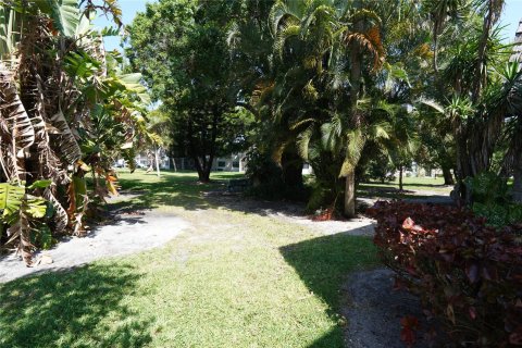 Condominio en venta en Oakland Park, Florida, 1 dormitorio, 70.61 m2 № 1142503 - foto 10