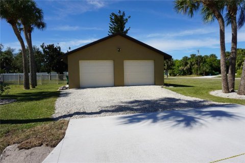 Casa en venta en Port Charlotte, Florida, 4 dormitorios, 237.92 m2 № 826807 - foto 3