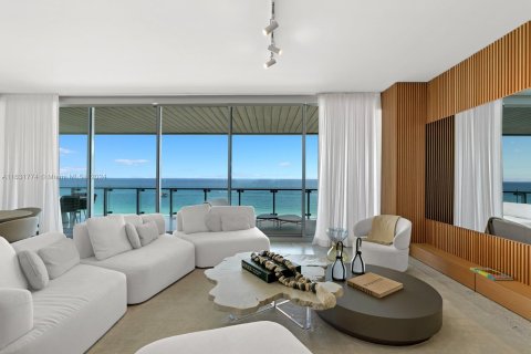 Copropriété à vendre à Miami Beach, Floride: 4 chambres, 310.85 m2 № 1325542 - photo 1